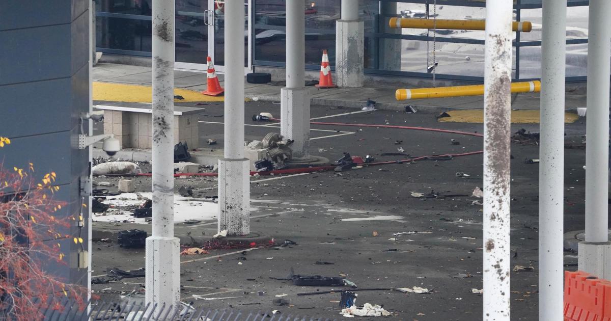 Two dead after vehicle explodes at checkpoint on US-Canada border - Vimarsana News